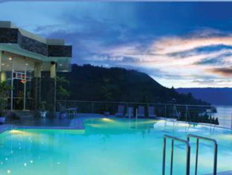 Danau Toba International Cottage Parapat Eksteriør bilde