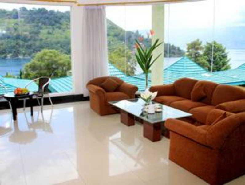 Danau Toba International Cottage Parapat Eksteriør bilde